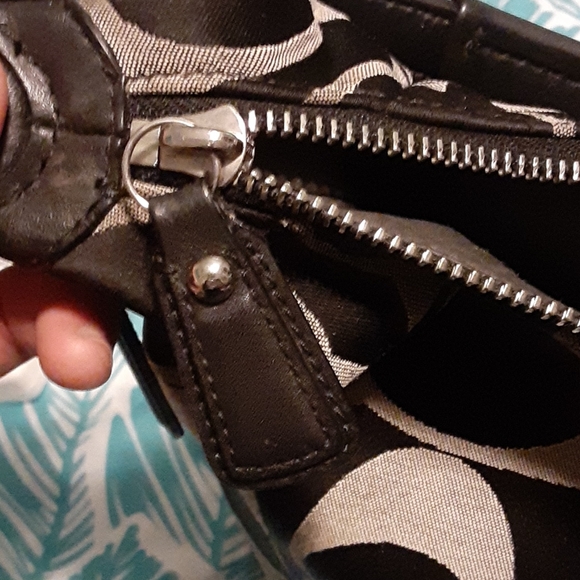 Coach purse L1275-f22301 - Picture 9 of 15